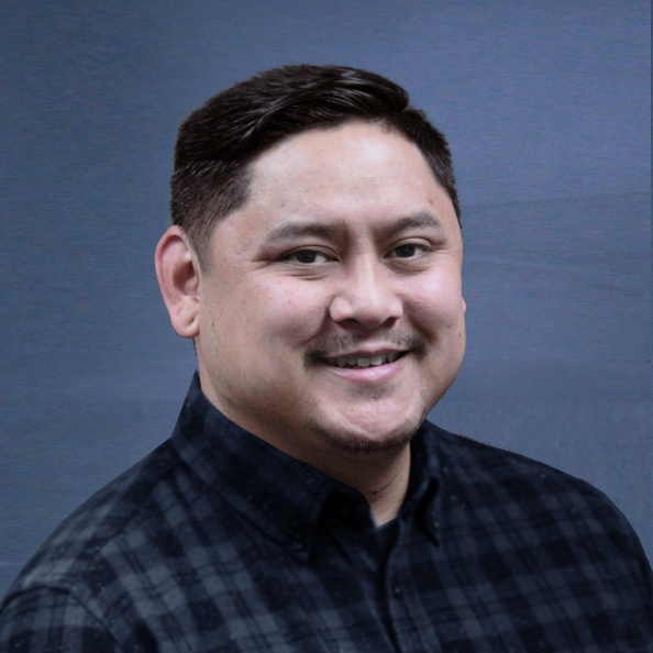 Jay Tayo, Operations Associate